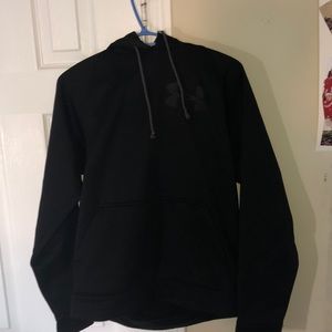Black under armour hoodie! 💀